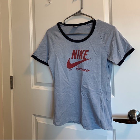 vintage nike top! - Picture 1 of 3
